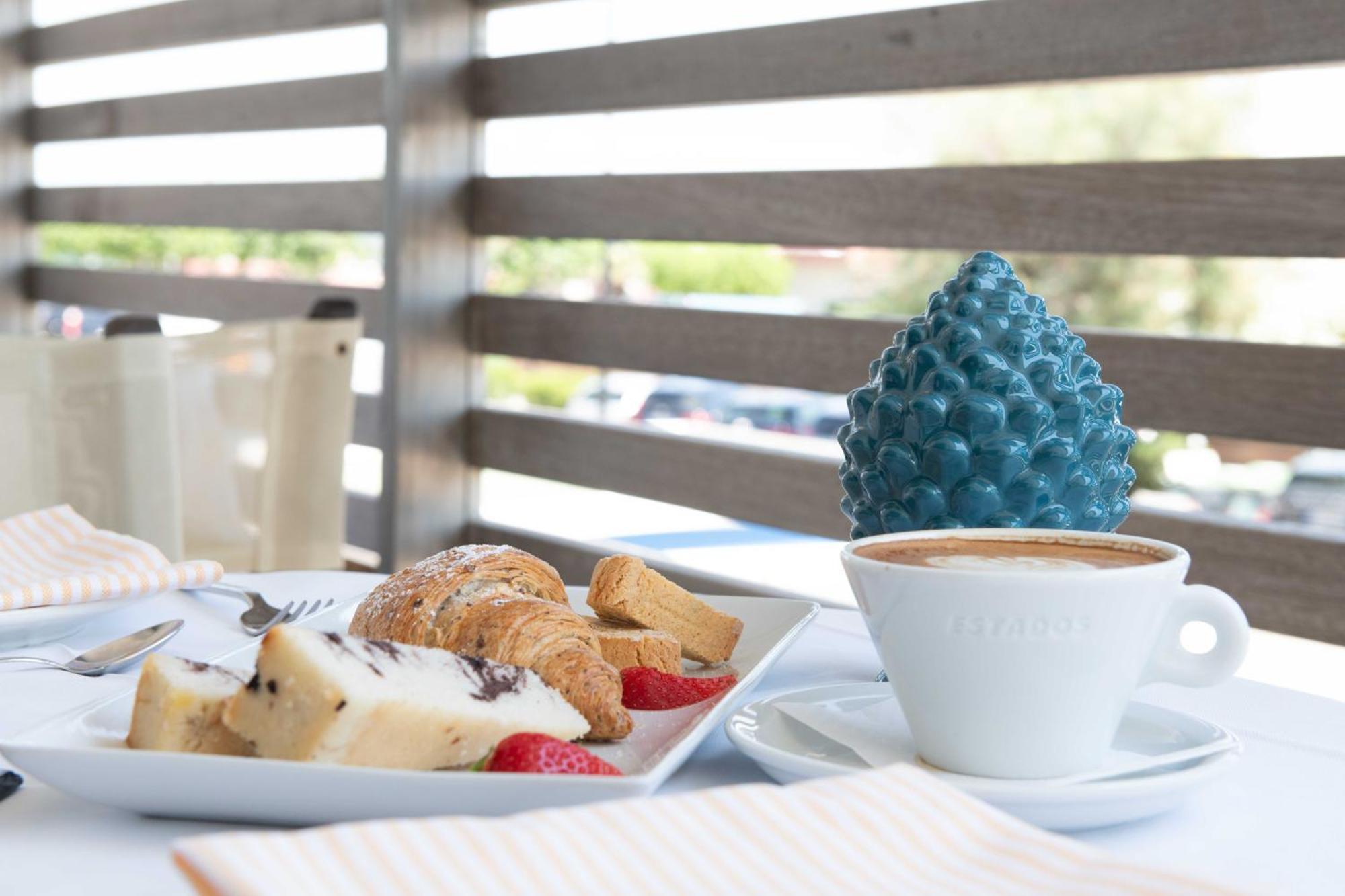 Kiss Beachfront & Restaurant 3* Cervia
