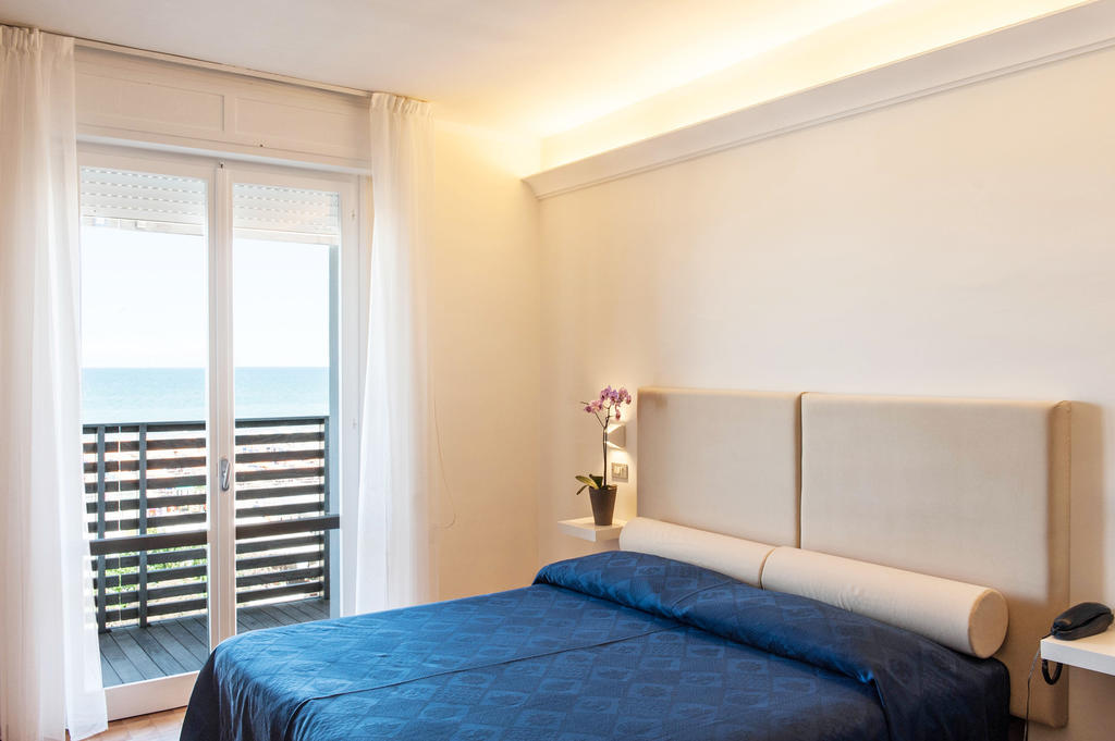 Kiss Beachfront & Restaurant Cervia