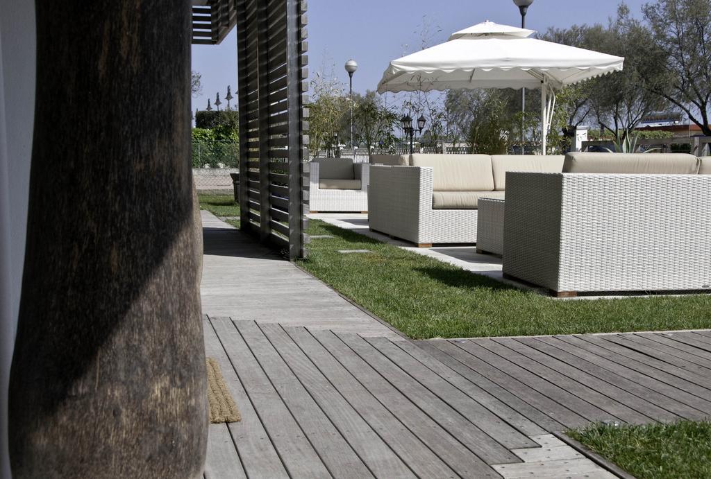 Hotel Kiss Beachfront & Restaurant Cervia